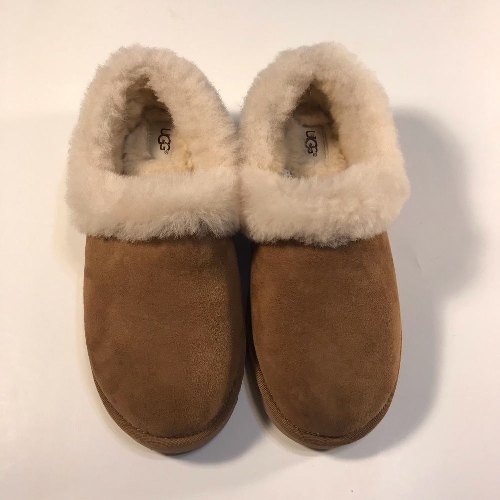 UGG slippers size 9